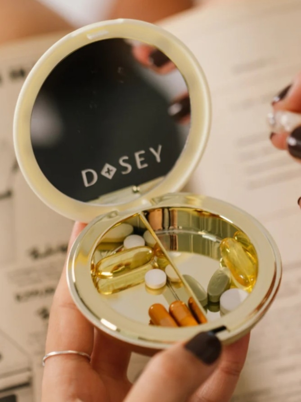 DOSEY Compact Pill Case Mirror - Gold & Cream